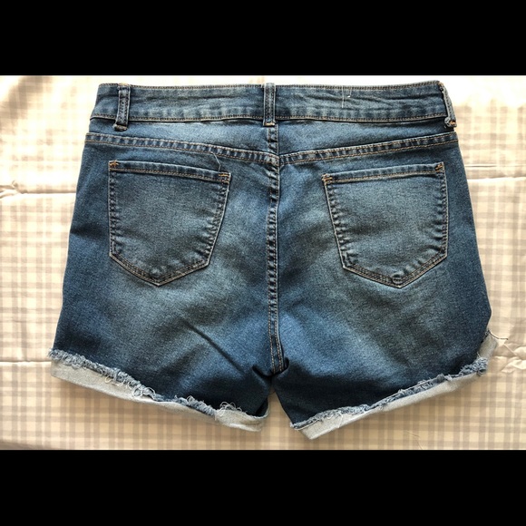 Jean shorts - Picture 5 of 5